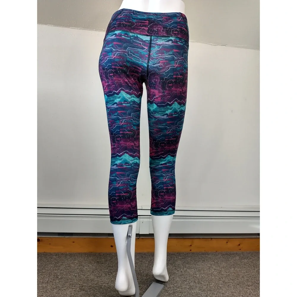 Patagonia Crop Leggings Gorpcore Womens Medium Purple Teal Mountain Print Yoga - Picture 4 of 16